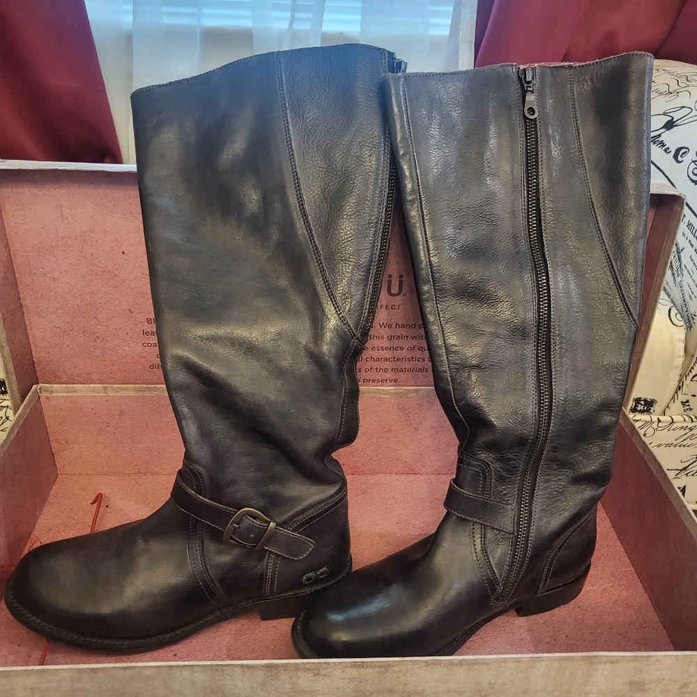 Bedstu Glaye wide calf knee high boot